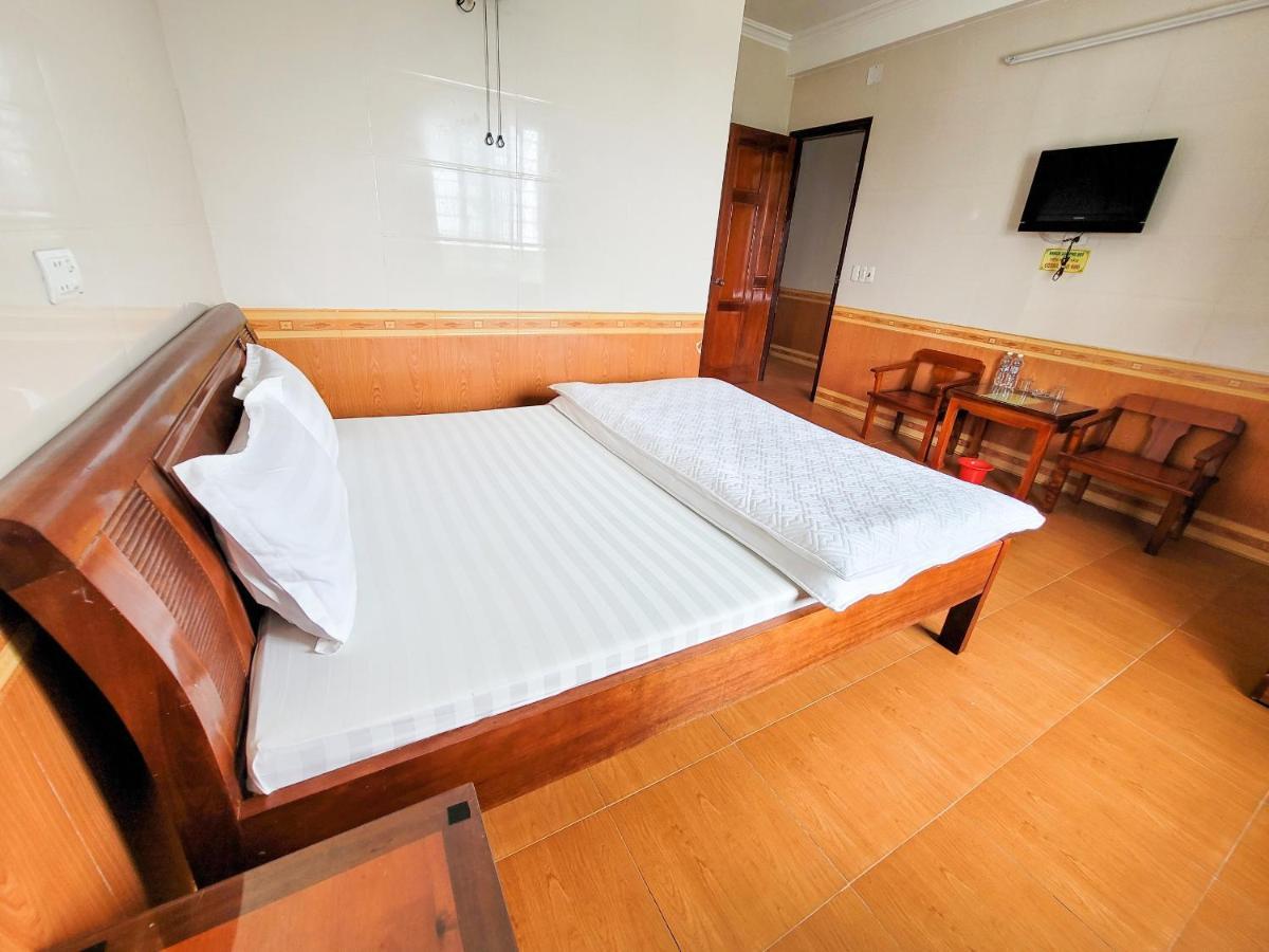 Phu Quy Hotel 하틴 외부 사진